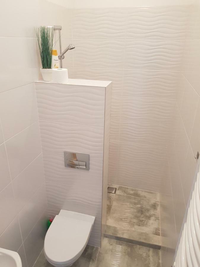 Apartament Piano Mini Apartment Malbork Bagian luar foto